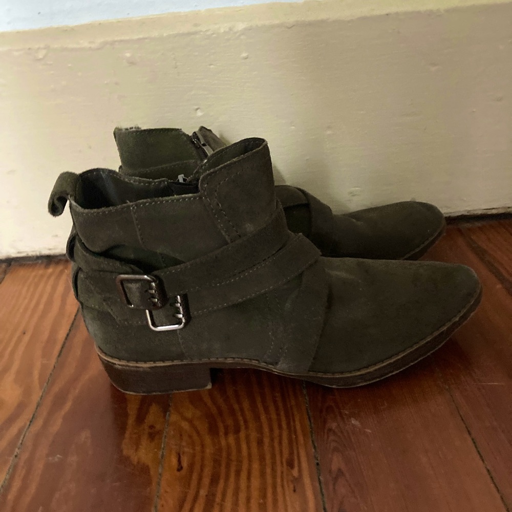 SE Boutique Sam Edelman Suede Booties size 8